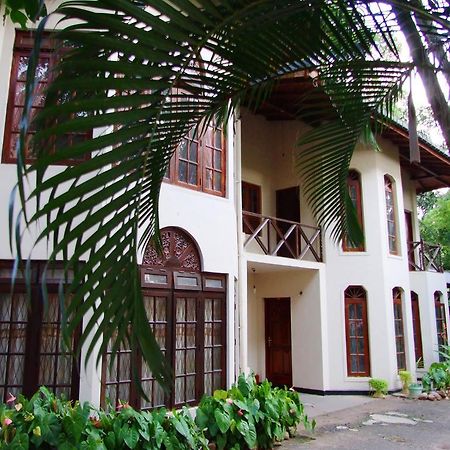 Tree Breeze Inn Kandy Exterior photo