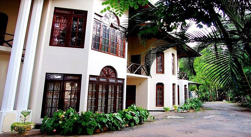 Tree Breeze Inn Kandy Exterior photo