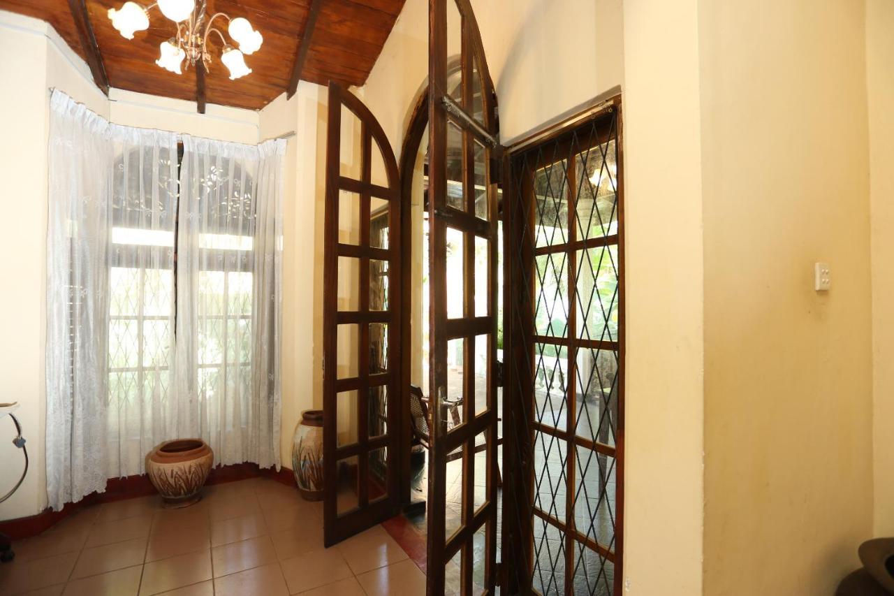 Tree Breeze Inn Kandy Exterior photo