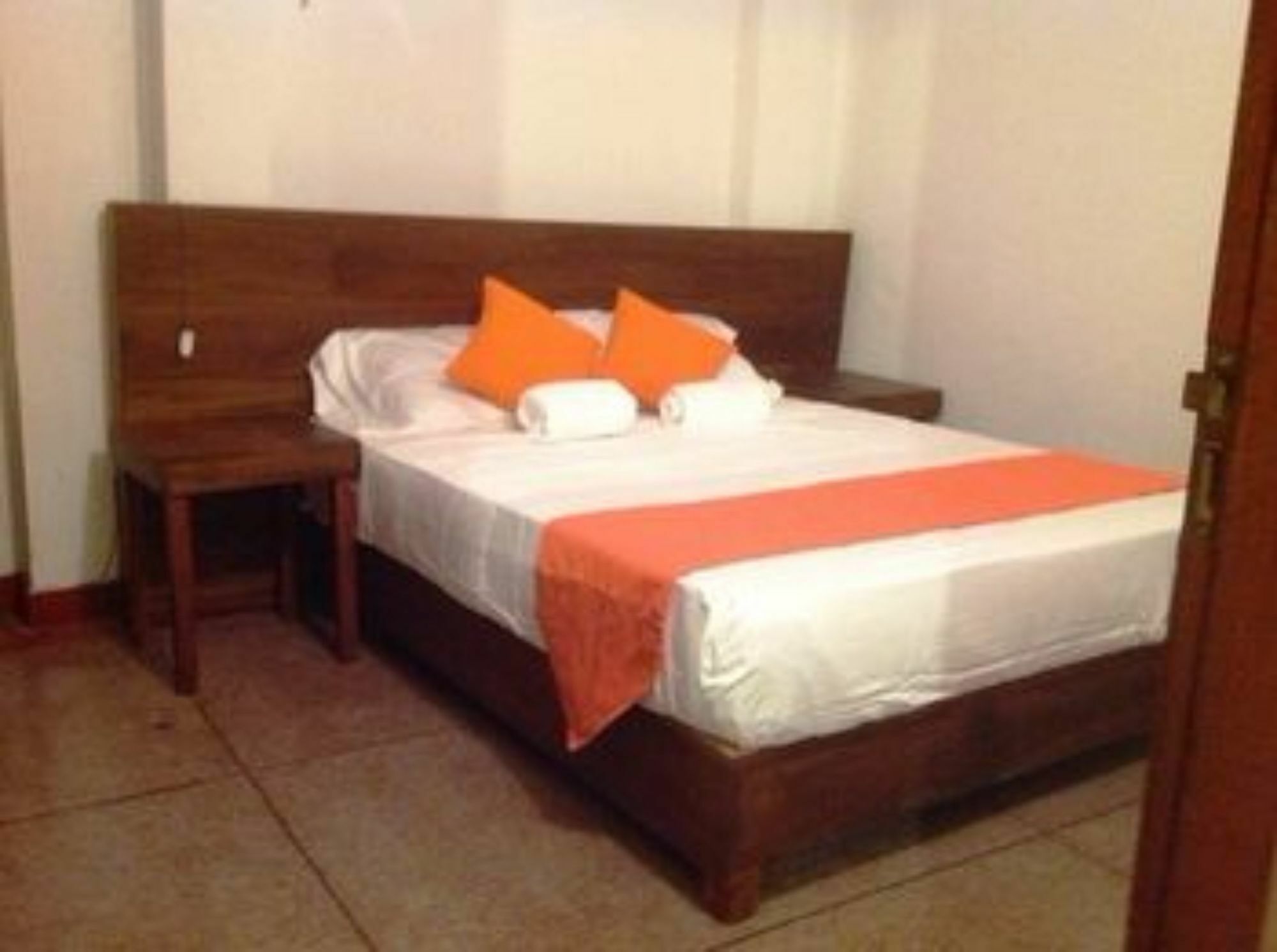 Tree Breeze Inn Kandy Exterior photo