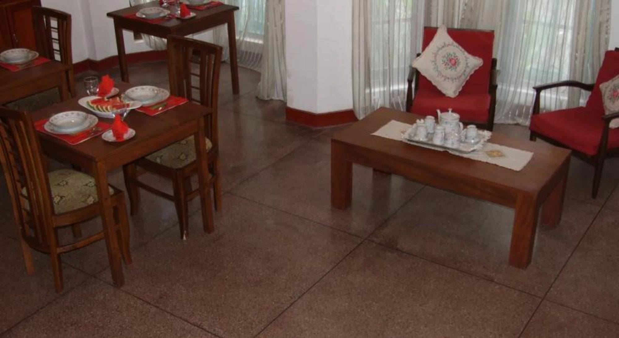 Tree Breeze Inn Kandy Exterior photo